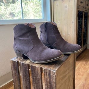 Final Price 🔥 Lucky brand leather booties 🌿